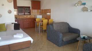 Апартаменты Apartments Tara Улцинь Апартаменты с видом на море-17