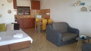 Апартаменты Apartments Tara Улцинь Апартаменты с видом на море-95